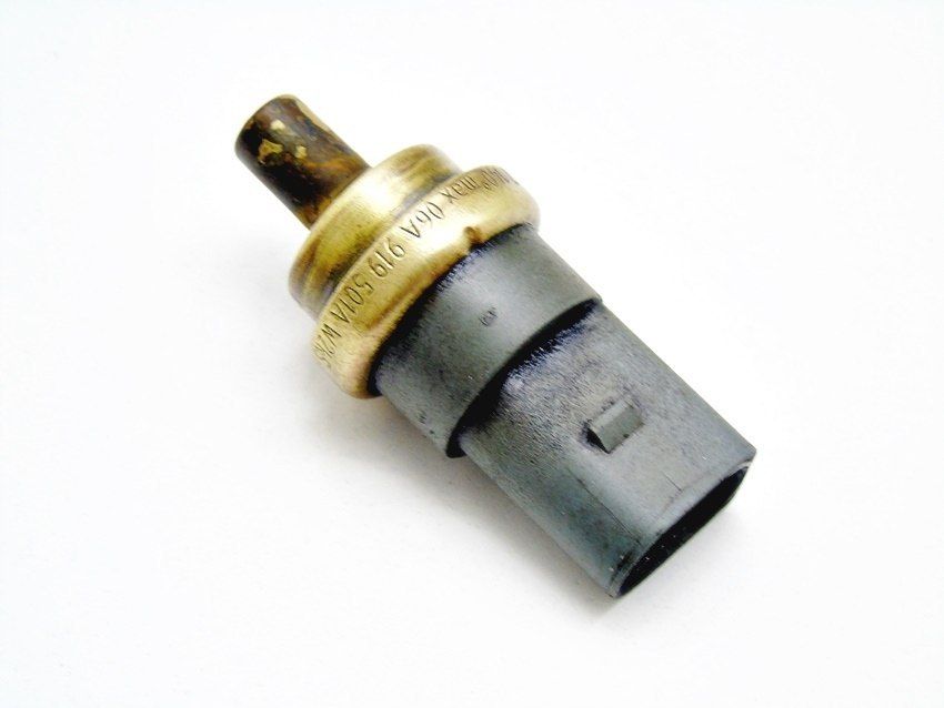 Czujnik Temp Wody 3.0 Tdi Audi A4 B7 A6 C6 A8 D3