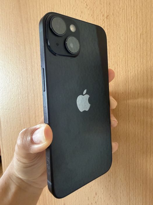 Conjunto: Iphone 14, cabos e capas