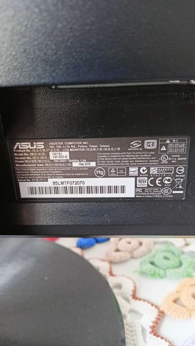 Monitor ASUS 17 polgadas