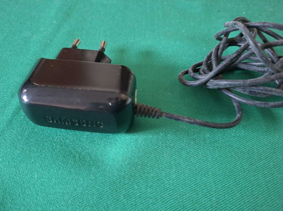 Carregador antigo para telemovel, Samsung ATADS30EBE