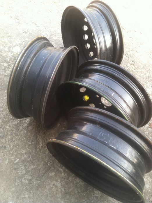 Диски 15 Ниссан Ноут, Микра, Дачия логан, Рено Канго 4шт 2шт: 1 150 грн ...