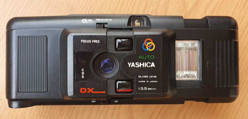 Máquina Fotográfica Yashica MD 135 DX