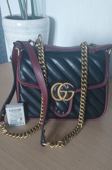 Невелика сумочка GUCCI