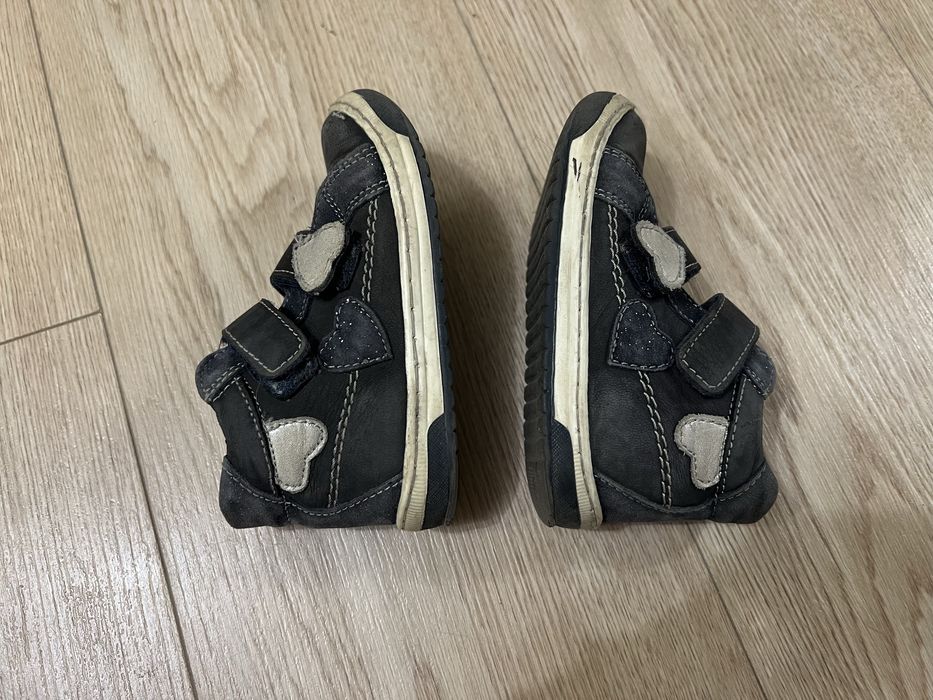 Хайтопи черевики ботинки сапоги кеди кросівки на дівчинку Lasocki 24