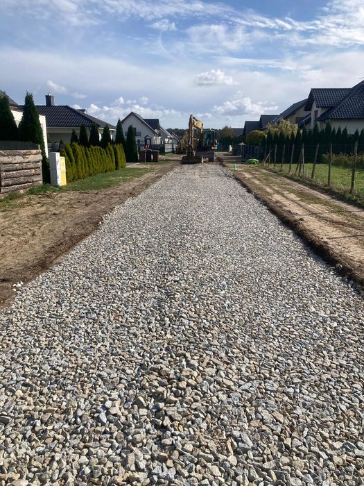 Budowa placów i dróg z kruszyw podjazdy korytowanie kamień