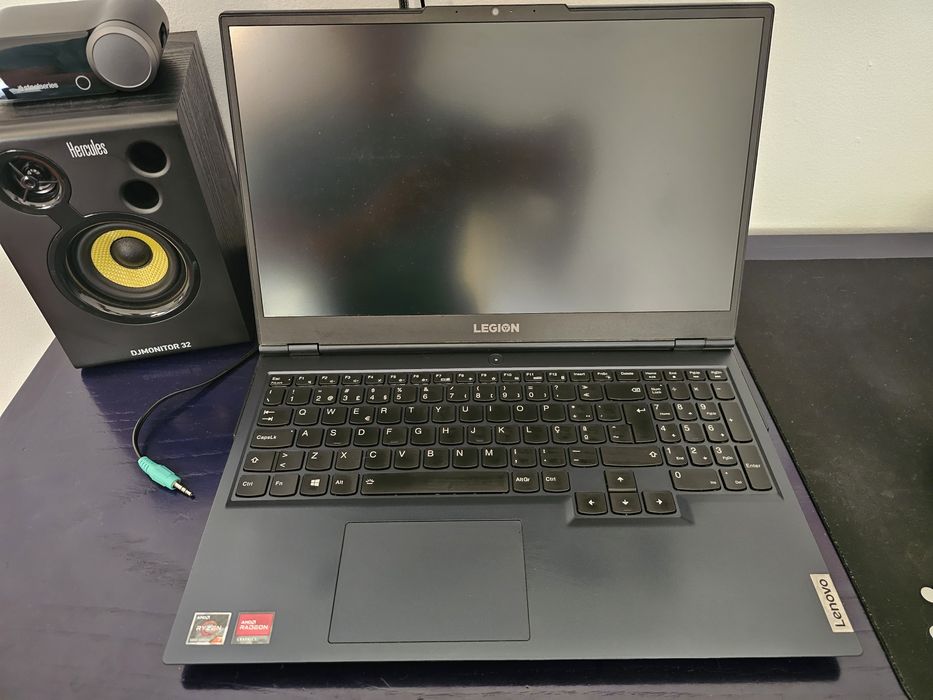 Portátil Gaming Lenovo Legion 5 15ACH6H