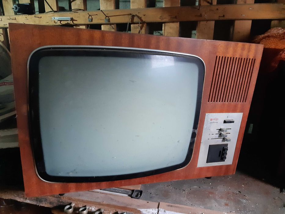 Sprzedam Telewizory PRL comodore