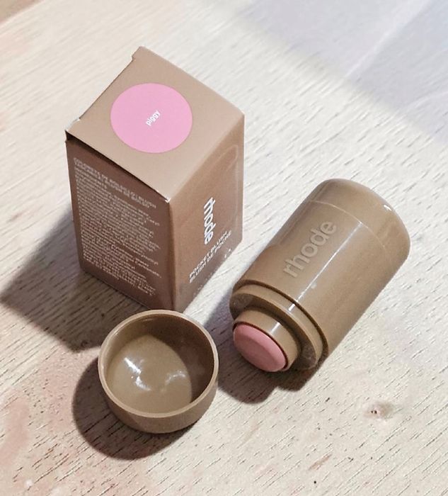 Rhode piggy róż do policzków pocket blush