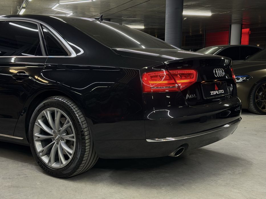 Audi A8L