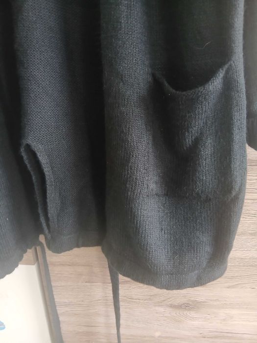 Długi sweter z kapturem bonprix r. 48