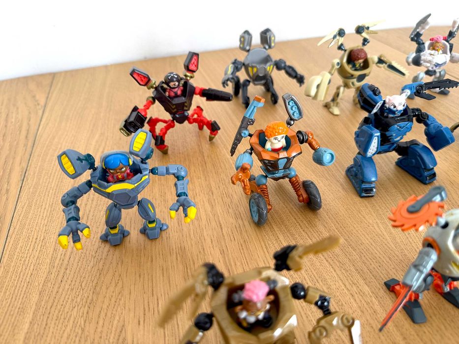 Ready2Robot - 19 figurek