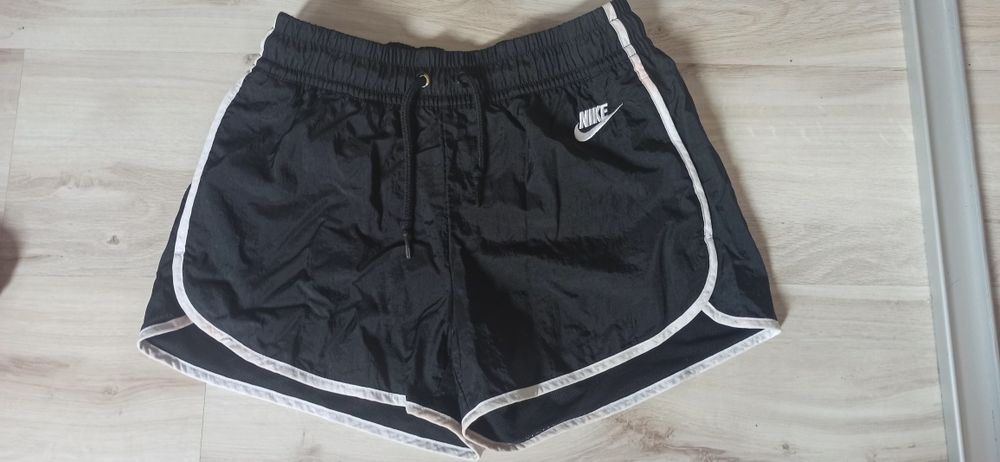 Spodenki szorty Nike S
