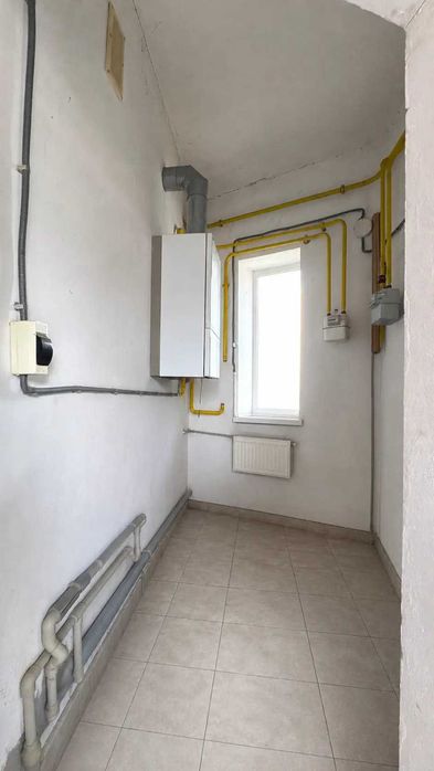 Продаж частини 2 поверхового будинку 360 м2 7 сот з окремим двором. Цегла. Нові Санжари №21511