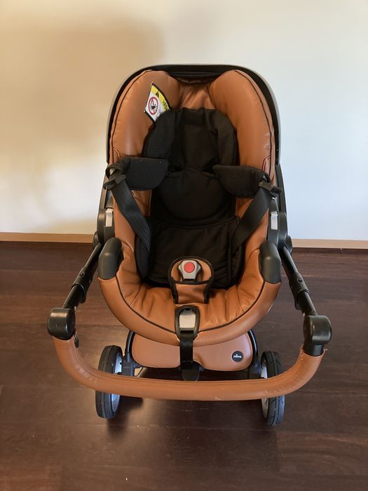 Carrinho Passeio Mima c/ Alcofa e Ovo