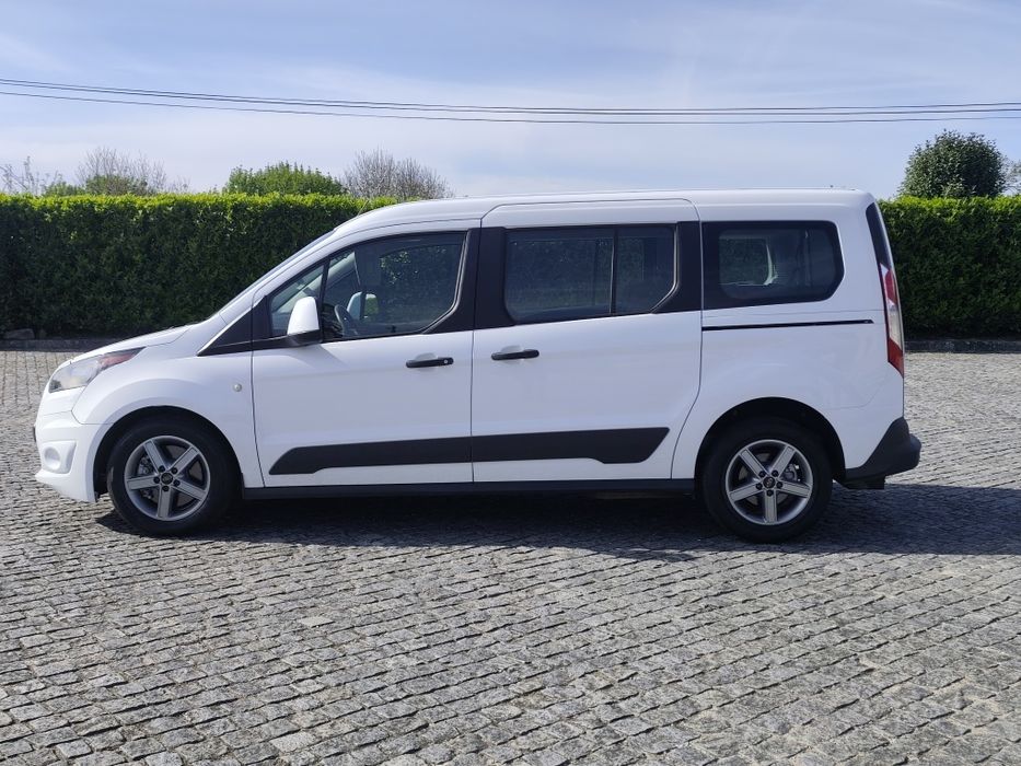 Ford Transit Connect Tourneo 1.5Tdci 7 Lugares Mobilidade Reduzida Rampa para Cadeira Rodas