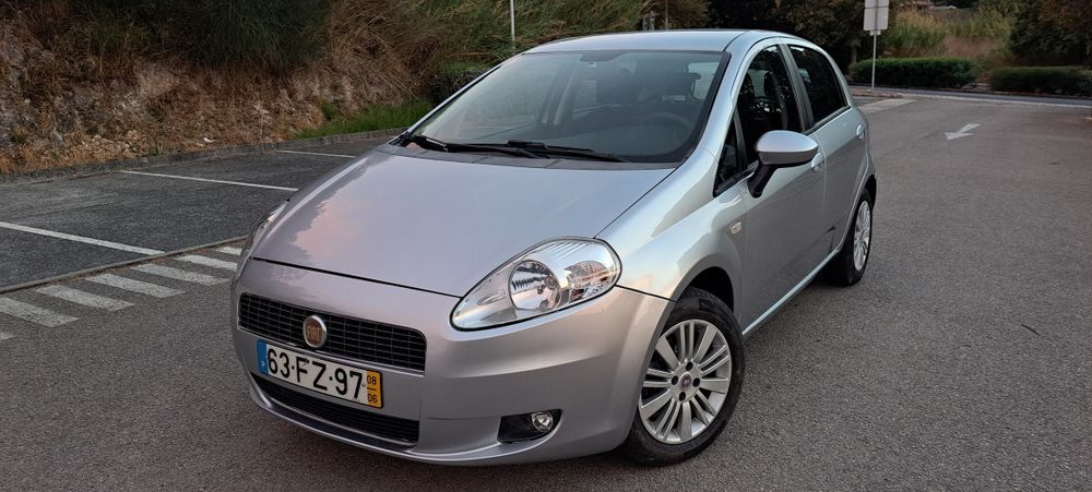 Fiat Grande Punto 1.2 Active (2008)  Pintura Nova & Histórico