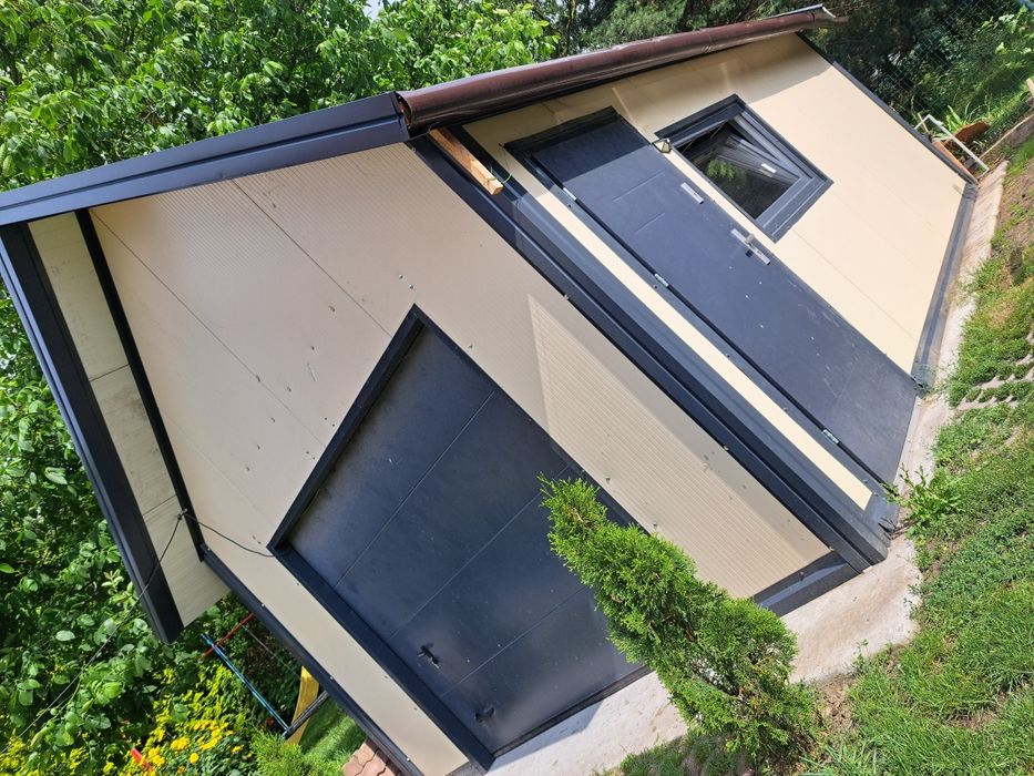 Garaż z płyty warstwowej 6x4 ocieplany