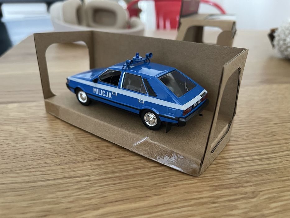 kolekcja PRL  - Polonez F50 Model 1:43