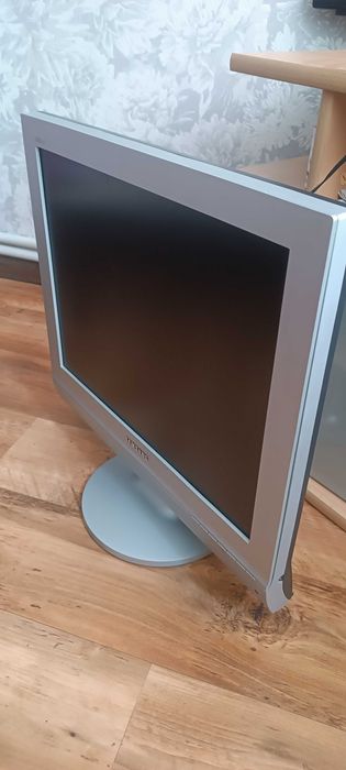 Телевізор Samsung 20 дюймів