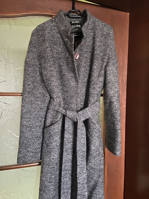 Жіноче пальто