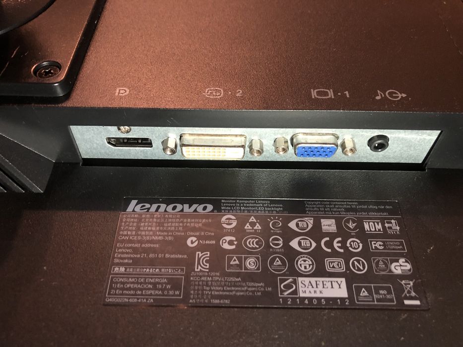 Ігровий монітор 22 дюйми Lenovo LT 2252