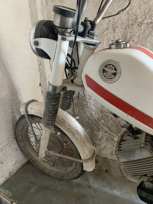 Moto famele com motor de zundapp