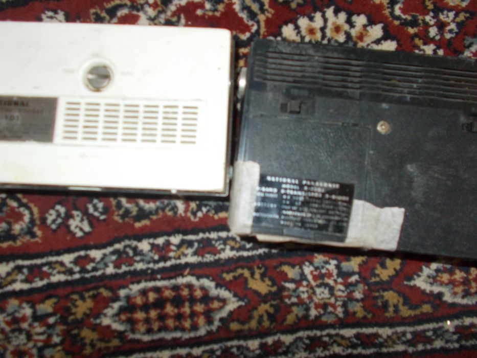 3 Rádio transistor National. Anos 70.