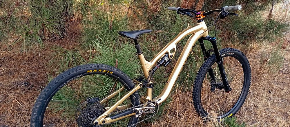 Bicicleta enduro Rockrider Feel 700 LT