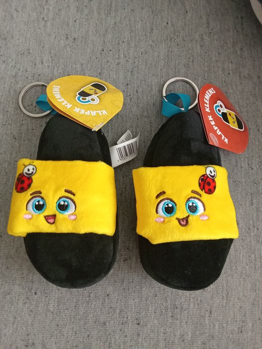 2 Breloki klapki