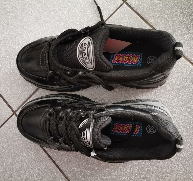 Czarne buty na platformie