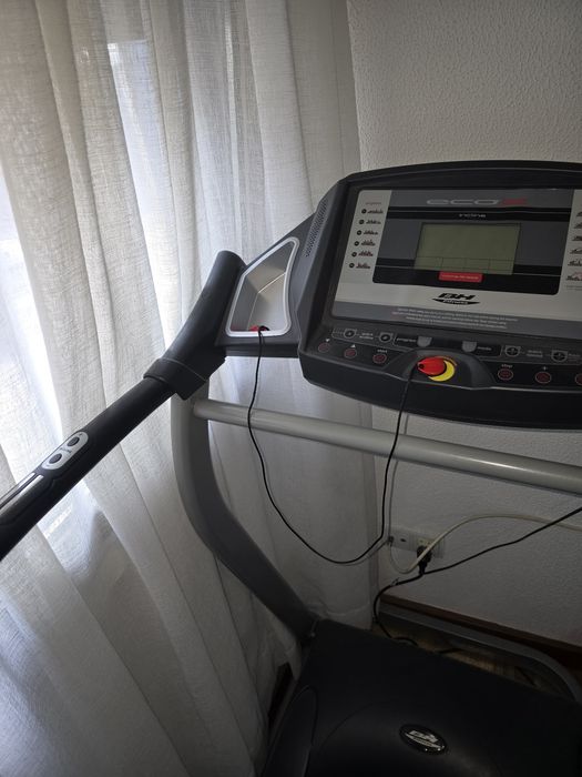 Passadeira de corrida BH Fitness Eco 2 Incline