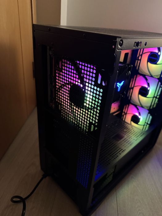 Pc gamer muito pouco usado