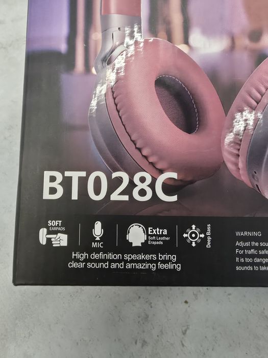 HIT! Słuchawki bezprzewodowe KOCIE USZY (LED) BT028C Różowe - Stan IDE