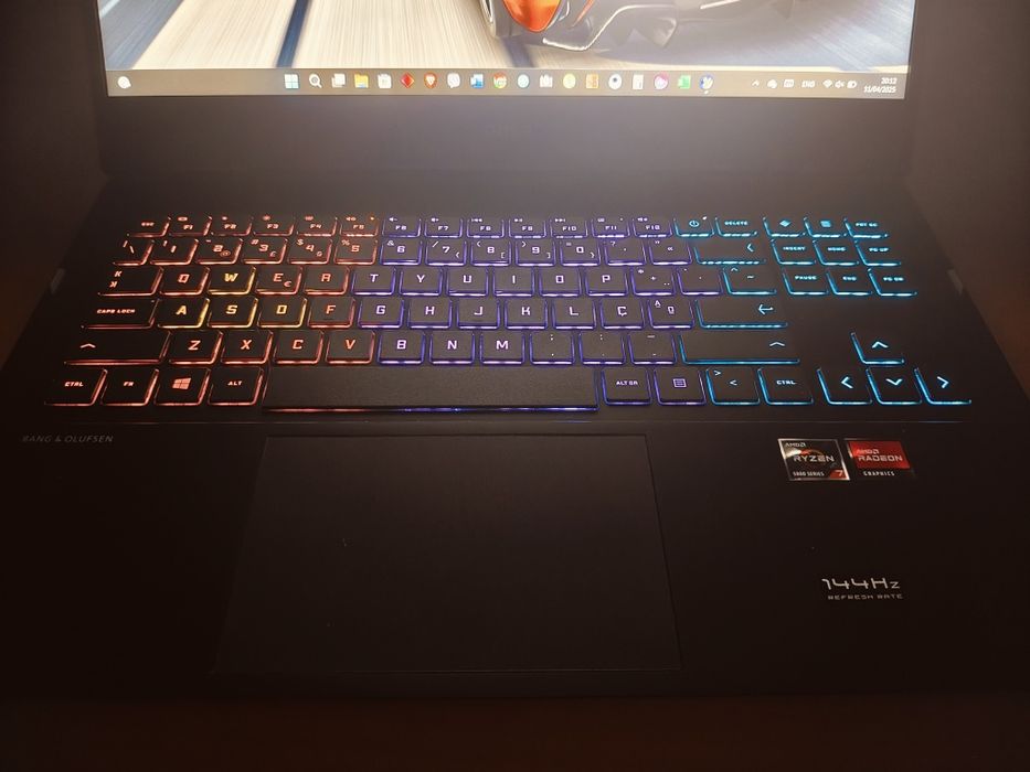 HP Omen 16 – Ryzen 7 5800H, 16GB RAM, SSD