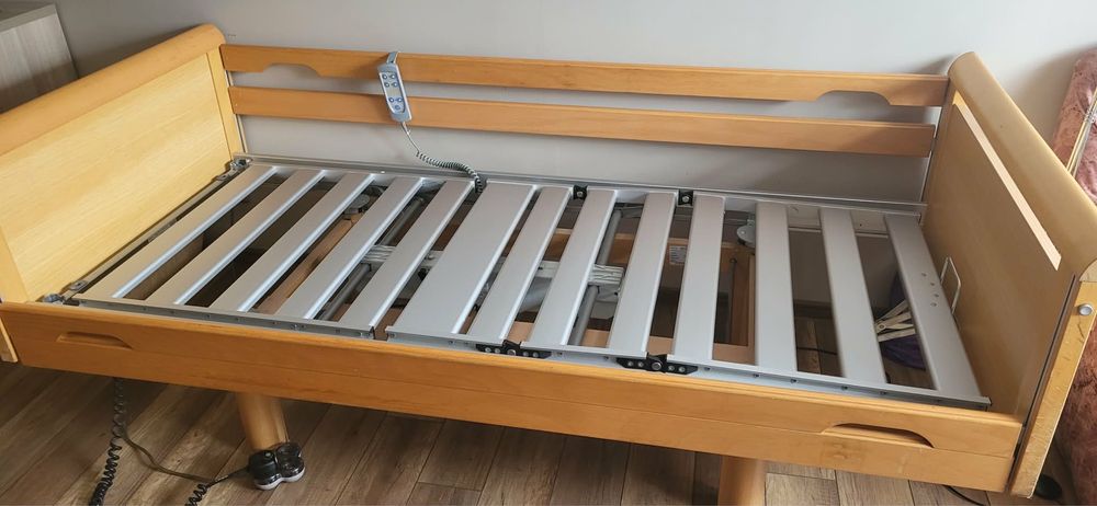 Łóżko rehabilitacyjne elektryczne