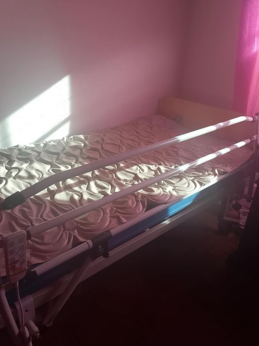 Cama articulada elétrica