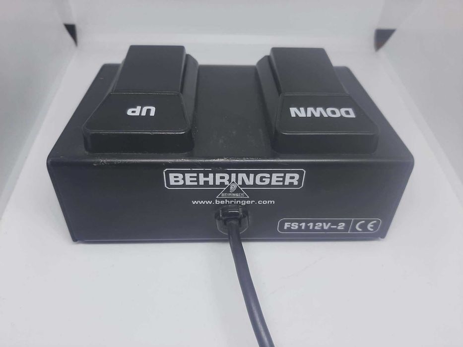 Przełącznik nożny Behringer FS112