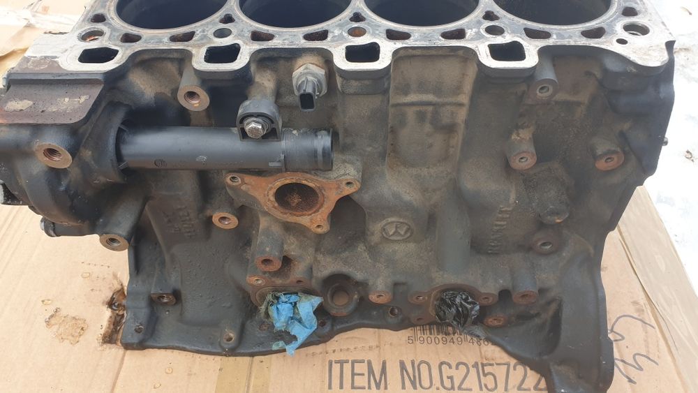 Trafic III Vivaro B Megane III Nissan 1.6 dcii R9M blok silnika