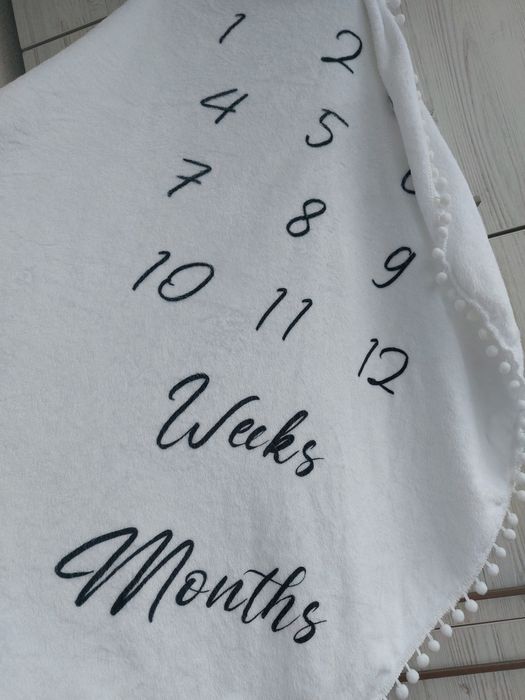 Кругла тепла фотозона фотофон для малюків немовлят місяць тиждень