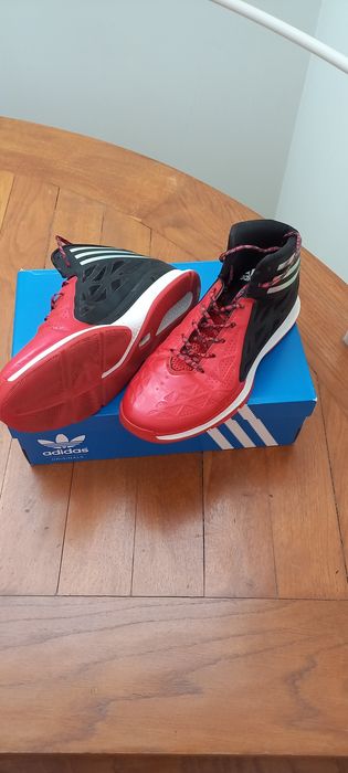 Sapatilhas de basquetebol adidas