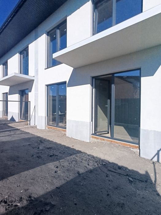 Продам котедж м. Броди вул. В.Фільварки