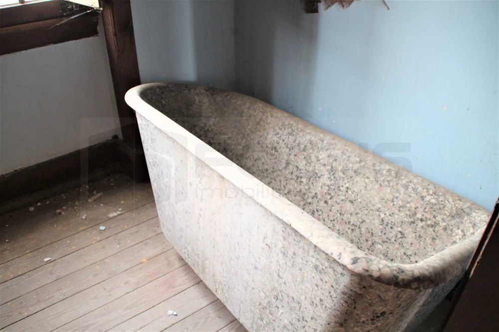 Moradia apalaçada para venda a 10 minutos do centro de Aveiro