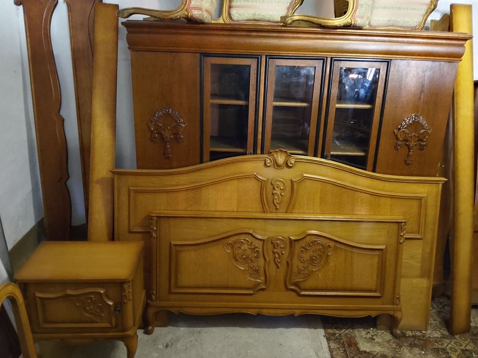 Piękne stylowe łóżko ludwikowskie dębowe + szafka nocna