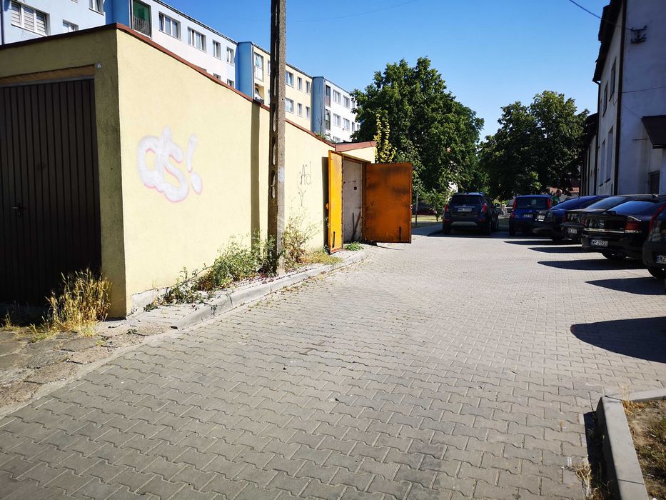 Garaż w Błoniu ul. Poznańska 9