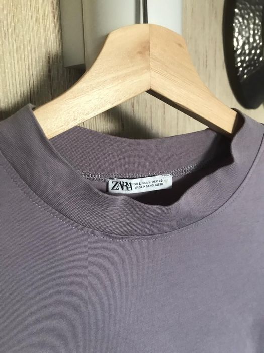 T-shirt lilás da Zara