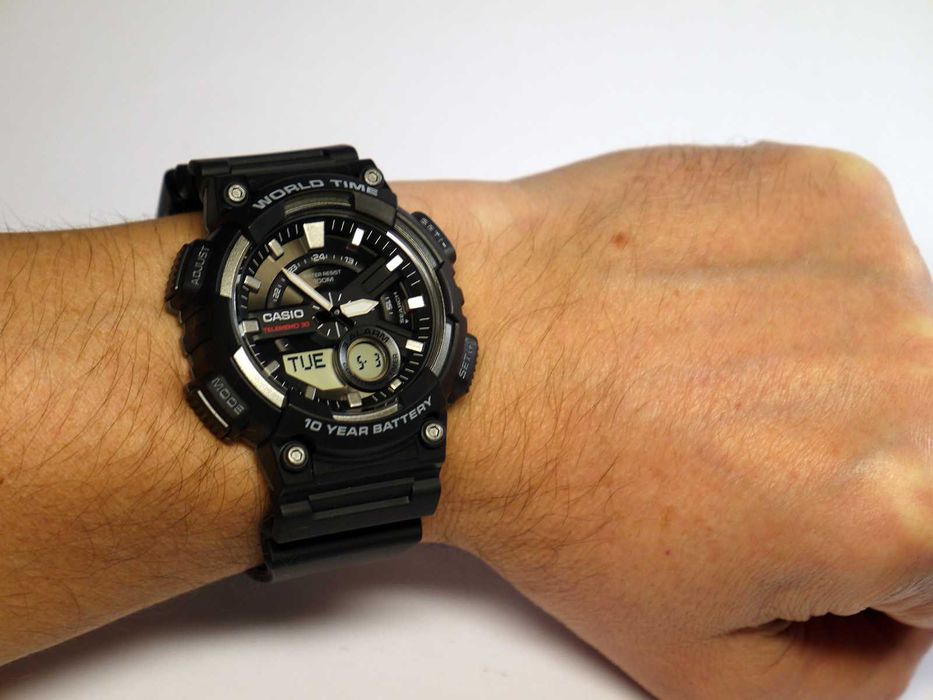 Casio AEQ-110W-1AV. Батарейка на 10 років