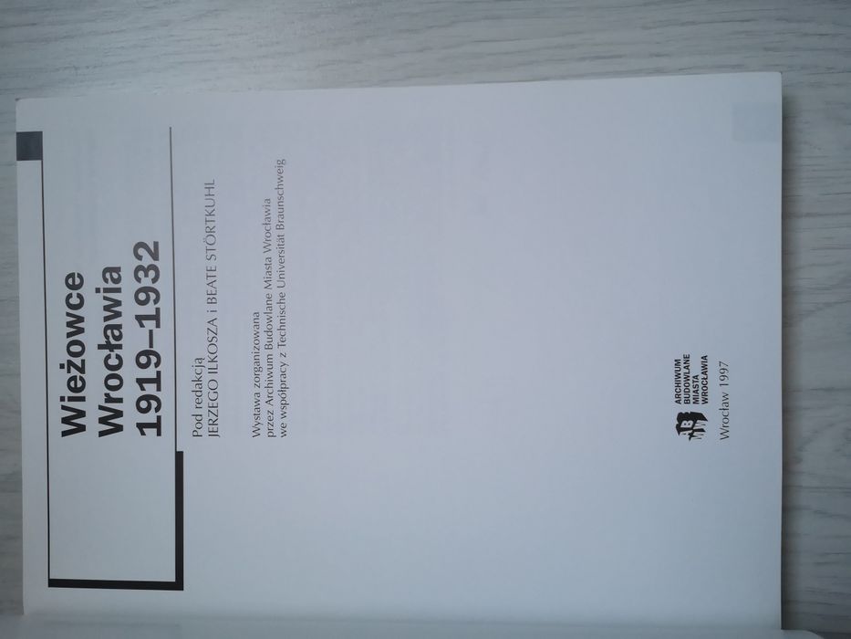Album Wieżowce Wrocławia 1919 do 1932