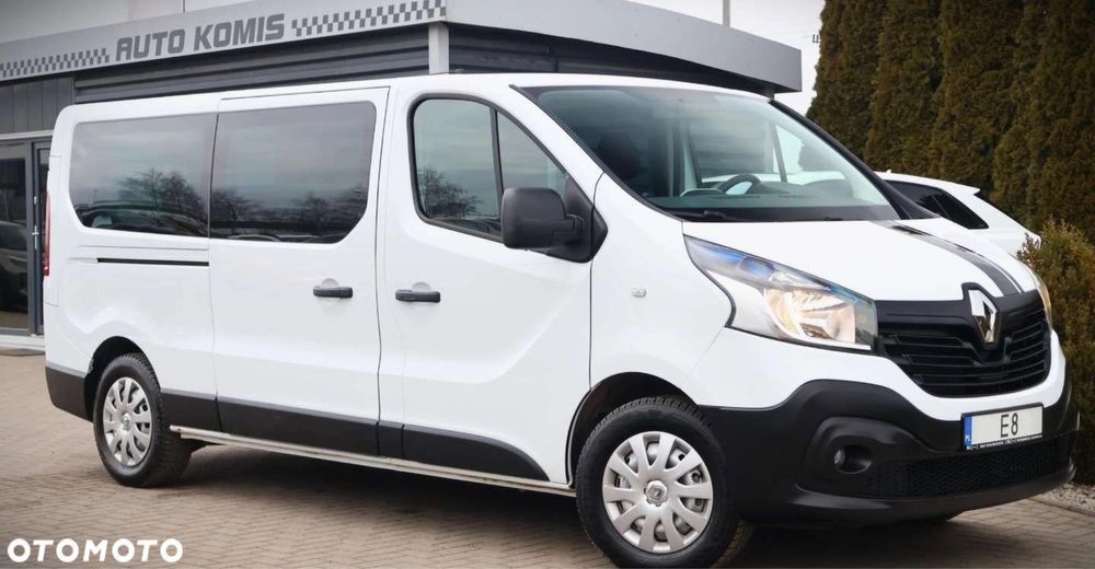Renault Trafic 2016R osobowy