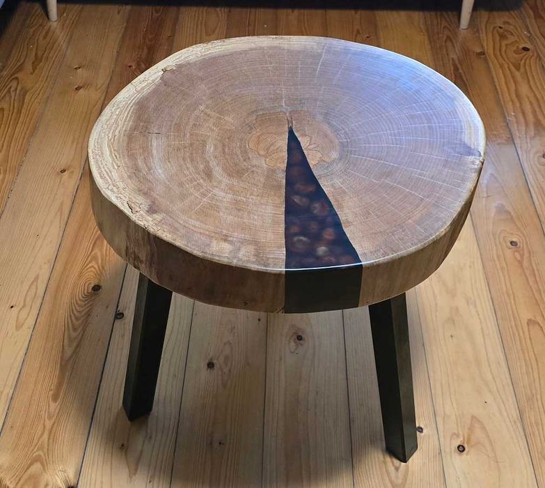 Stolik kawowy okrągły z żywicą