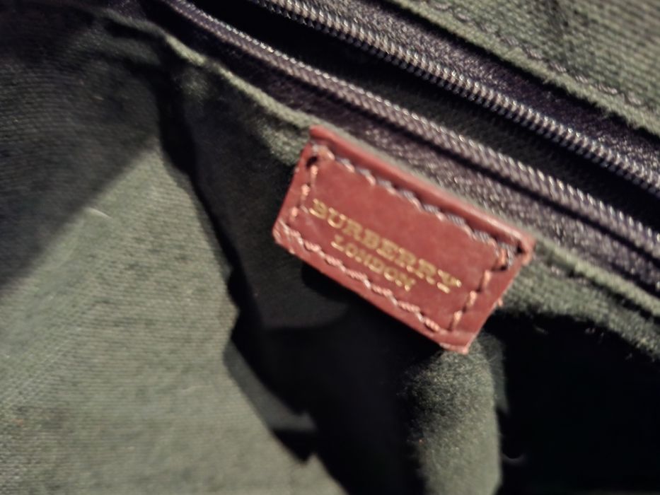 Mala Burberry Original. Luxo Clássico